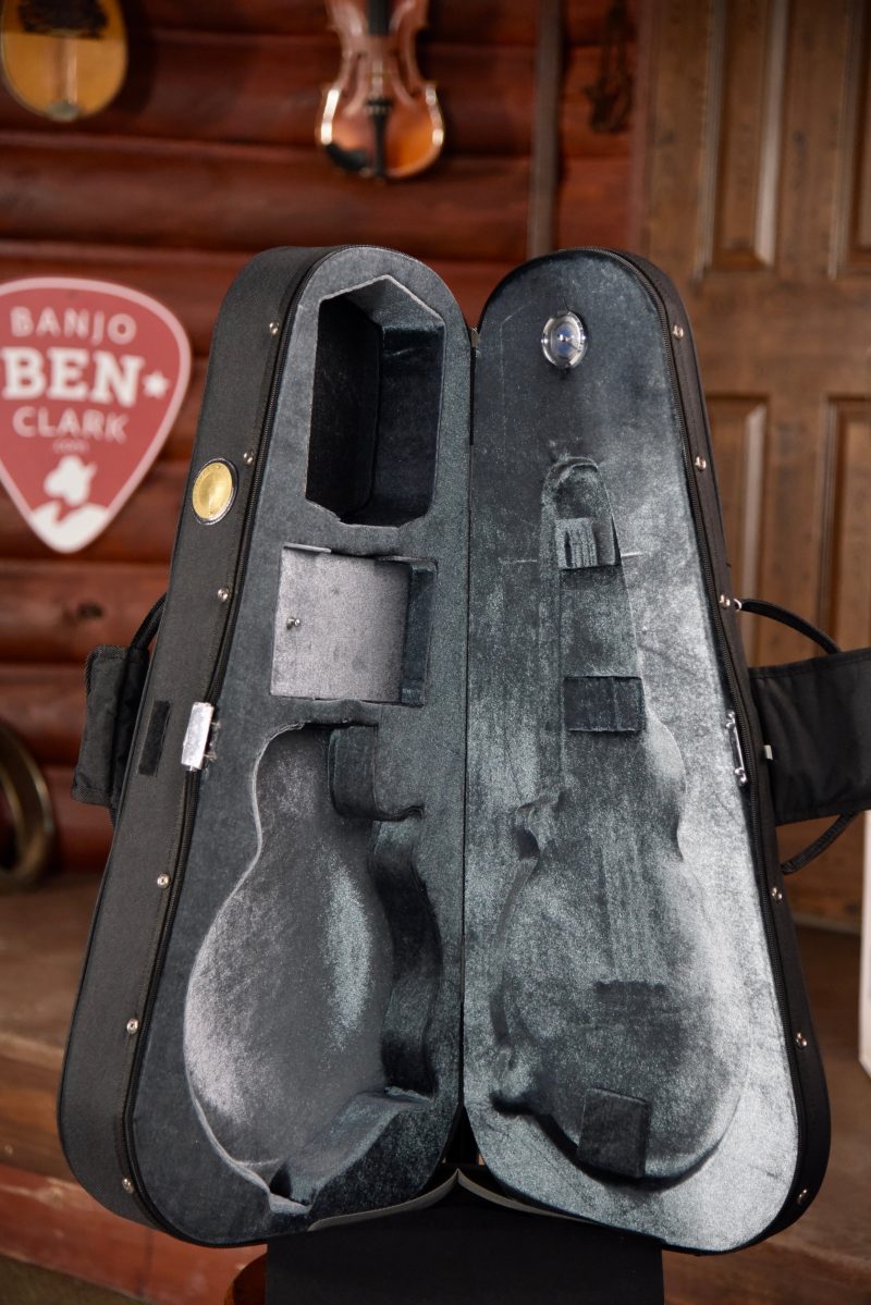 Featherweight Mandolin Case CG 010 MF Inside