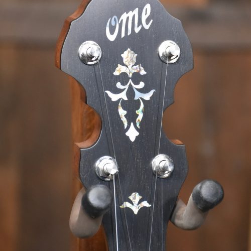 MonarchHeadstock