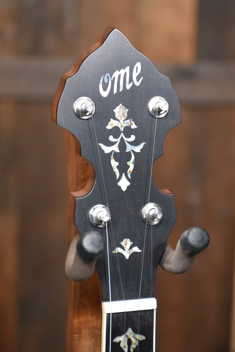 MonarchHeadstock