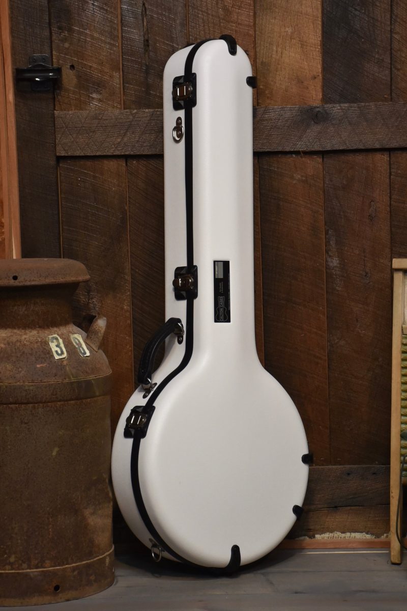 WHITE BLUE BANJO CALTON CASE 1